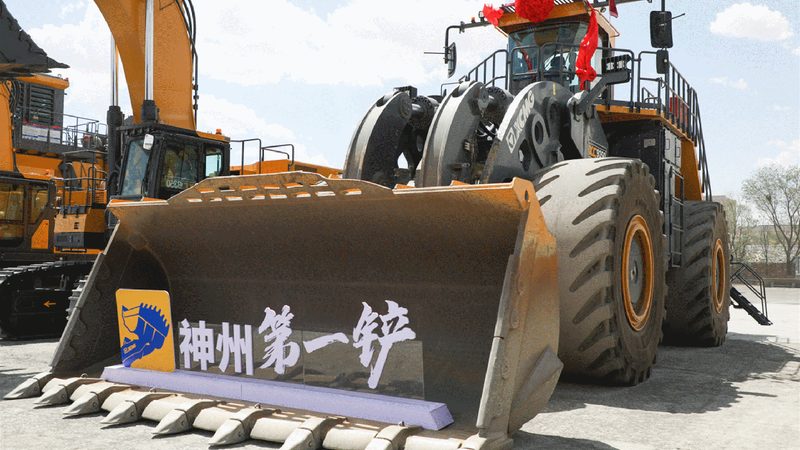 二手挖掘机神钢型号解析：揭秘神钢挖掘机的性能与适用性