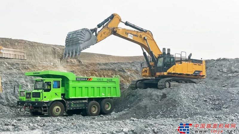 山区用小型挖掘机哪个牌子好